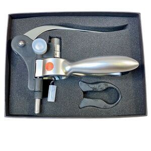 Leeds NWT Corkscrew Wine Bottle Opener Set In Original Gift Box